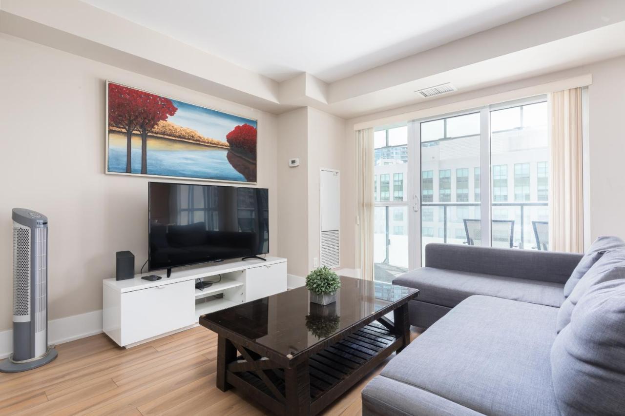 Across From The Cn Tower, Metro Toronto Convention Centre And Rogers Centre In Downtown Toronto Core 아파트 외부 사진
